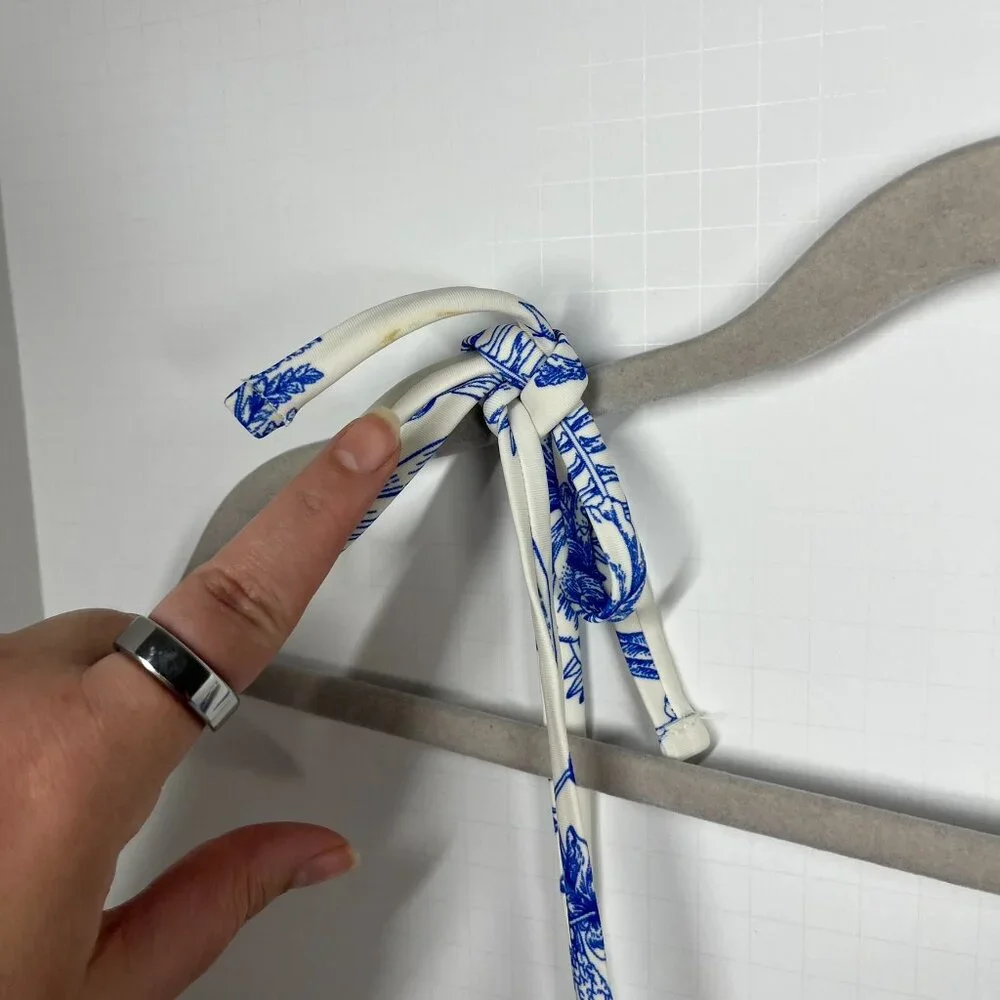 Kona Sol White with Blue Floral Toile Pattern Adjustable One Piece Swimsuit Sz L - Picture 9 of 9